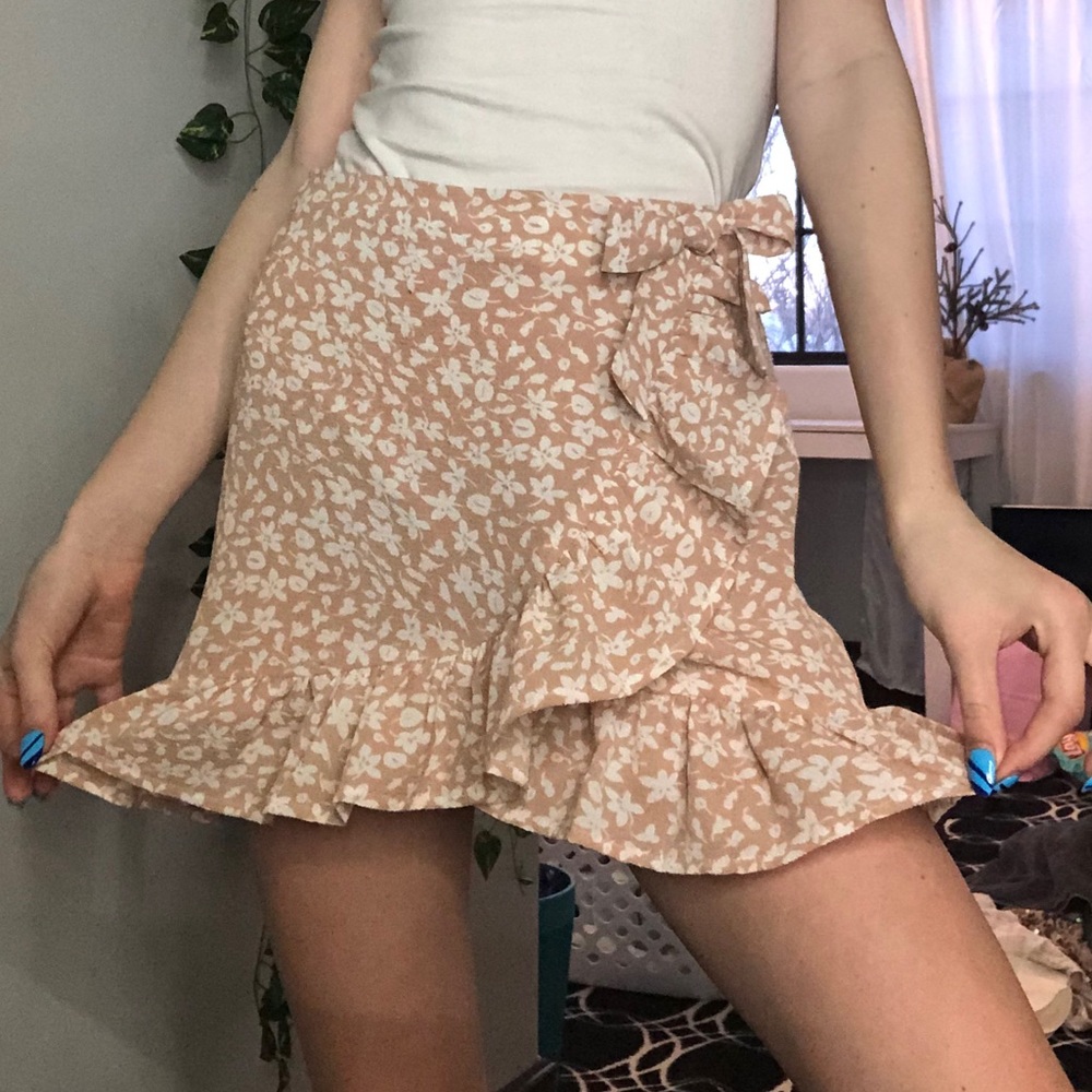 Beige Ditsy Floral Skirt